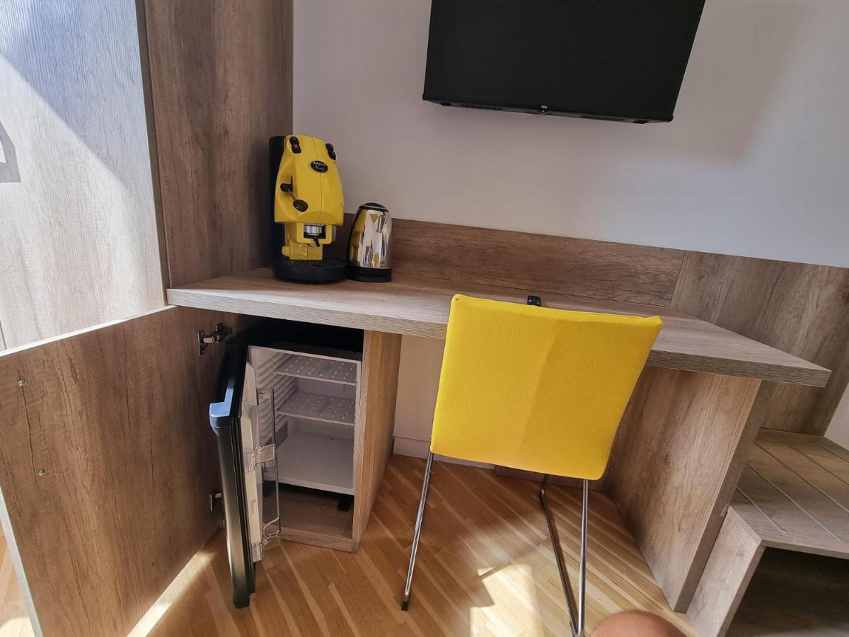 Barbaja Suites In Street Toledo 205 Napoli Ngoại thất bức ảnh