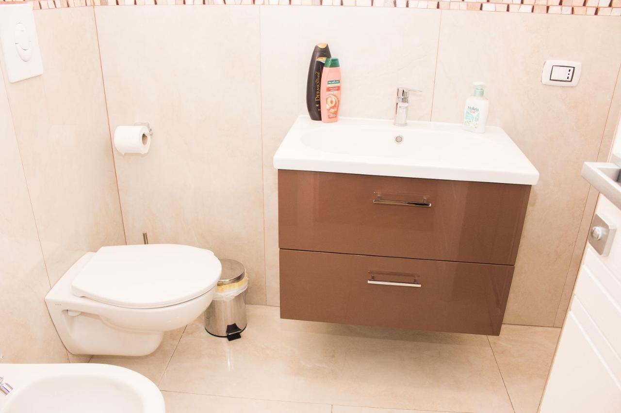 Barbaja Suites In Street Toledo 205 Napoli Ngoại thất bức ảnh